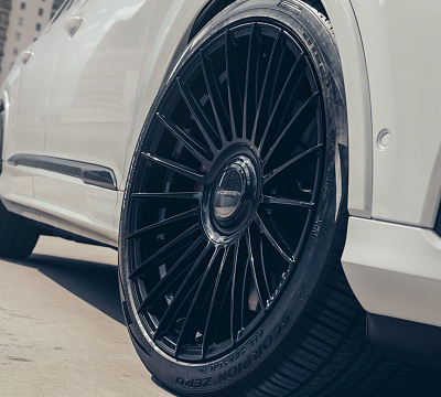 Фото дисков Vossen HF-8 на Audi Q7 (4M)