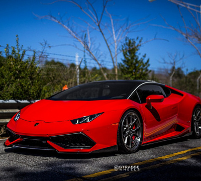 Фото дисков Strasse Wheels SM5R Deep Concave FS на Lamborghini Huracan