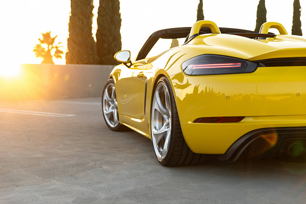 Фото дисков HRE 522M Глянцевый лак на Porsche Boxster IV