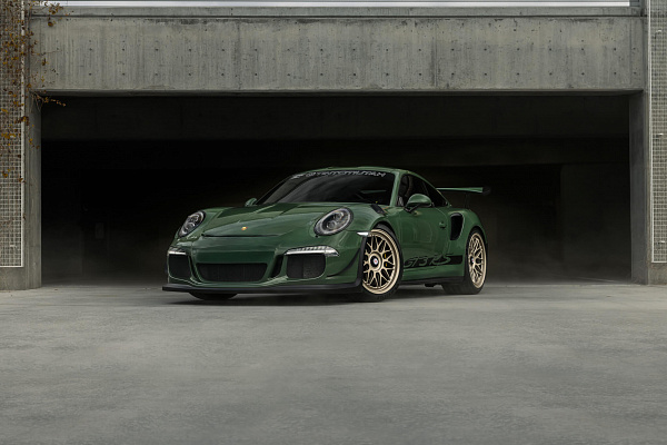 Фото дисков HRE 300 GTS Сатиновая шампань на Porsche 911 VIII