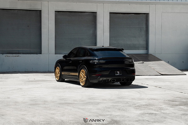 Фото дисков Anrky RS6.2 Сатиновое золото на Porsche Cayenne II