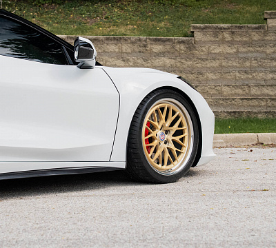 Фото дисков HRE 520 на Chevrolet Corvette C8