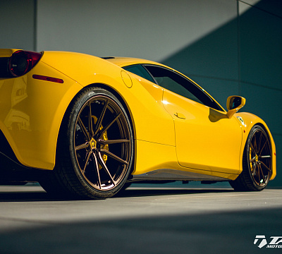 Фото дисков Vossen M-X2 на Ferrari 488