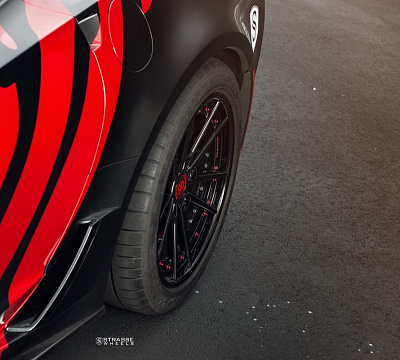 Фото дисков Strasse Wheels SV1 Deep Concave FS на Chevrolet Corvette C7