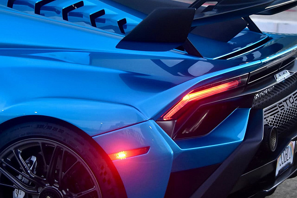Фото дисков Brixton Forged FDE05 Сатиновый тонированный лак на Lamborghini Huracan