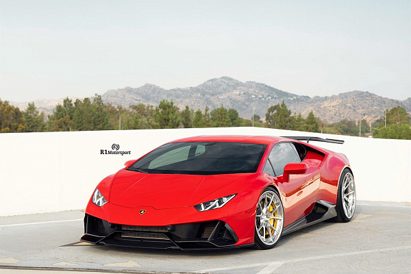 Фото дисков Anrky AN32 Полированный лак на Lamborghini Huracan