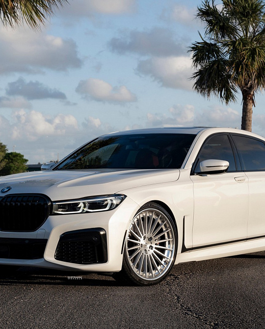 Фото дисков SV20 Deep Concave FS Глянцевый лак на BMW 7 (G11/G12)