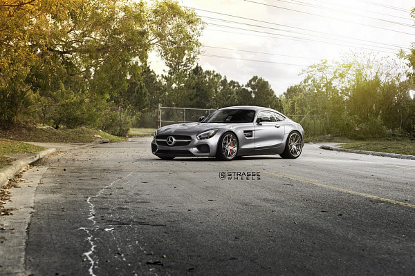 Mercedes Benz AMG GTS