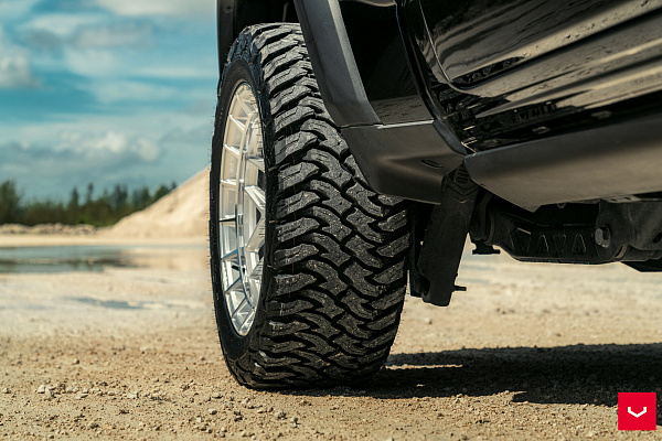 Фото дисков Vossen HFX-1 (6-Lug) Серебро на Ram 1500 V