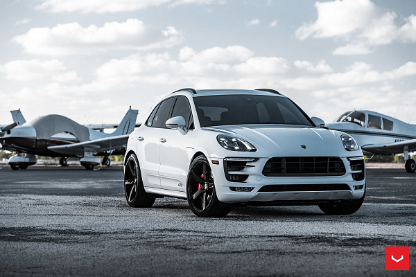 Фото дисков Vossen CV3 Черный глянец на Porsche Macan I