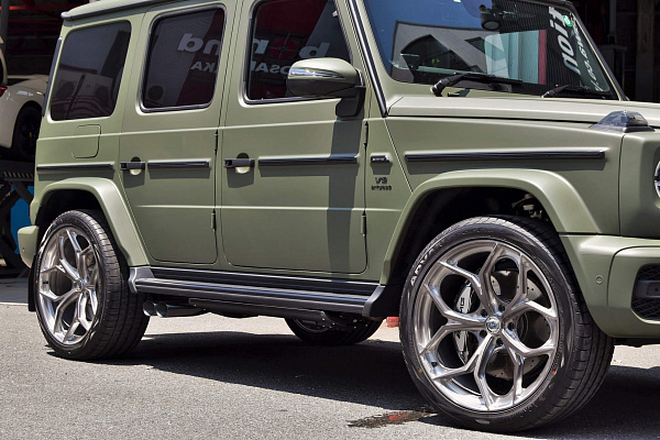 Фото дисков HRE P111SC Глянцевый лак на Mercedes-Benz G-Class III