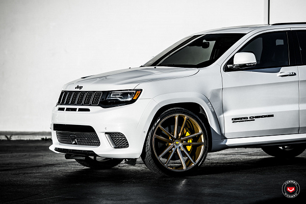 Фото дисков Vossen CG-203 Глянцевое темное золото на Jeep Grand Cherokee IV