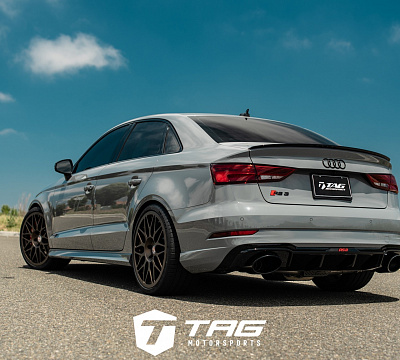 Фото дисков HRE 300M на Audi A/S/RS 3 (8V)