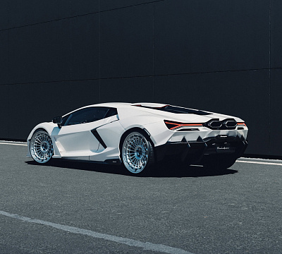Фото дисков Brixton Forged TR11 AERO1 на Lamborghini Revuelto