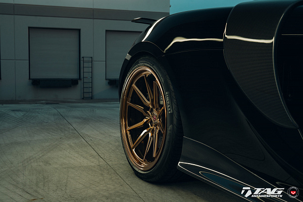 Фото дисков Vossen ML-X3 Глянцевое темное золото на McLaren 570S