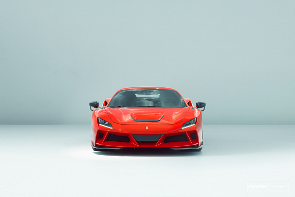 Фото дисков NOVITEC NF10 Черный глянец на Ferrari F8