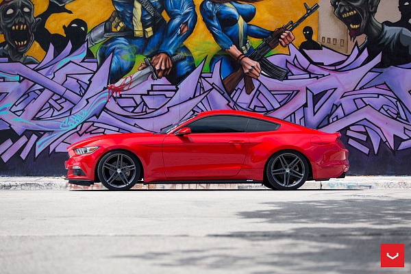 Фото дисков Vossen VFS-5 Глянцевый графит на Ford Mustang VI