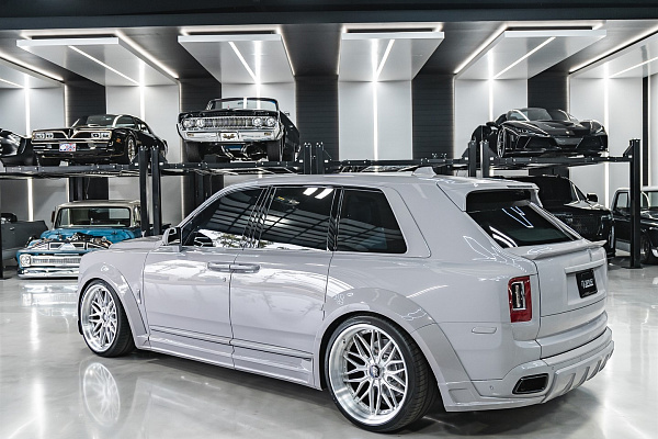 Фото дисков Anrky RS1 Глянцевый лак на Rolls-Royce Cullinan