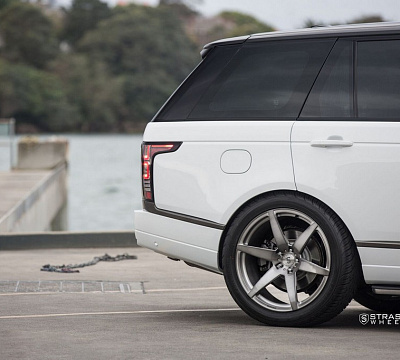 Фото дисков Strasse Wheels S6 Deep Concave Monoblock на Land Rover Range Rover IV