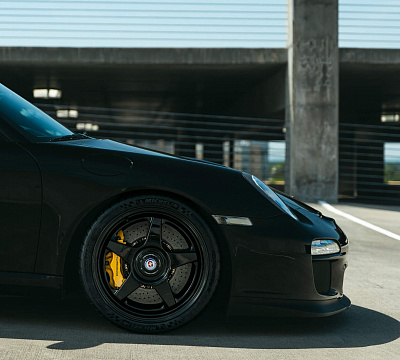 Фото дисков HRE 305 GTS на Porsche 911 VI