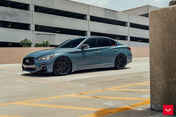 Фото дисков Vossen HF-7 Черный глянец на Infiniti Q50