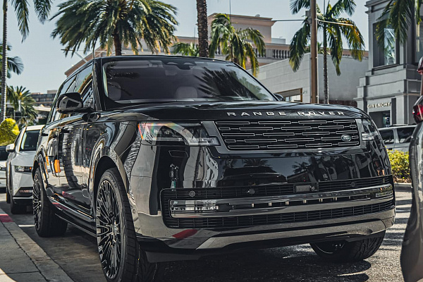 Фото дисков Brixton Forged LX01 Черный глянец на Range Rover V