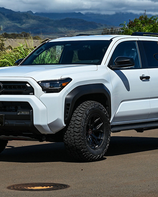 Фото дисков HF6-4 Черный глянец на Toyota 4Runner VI