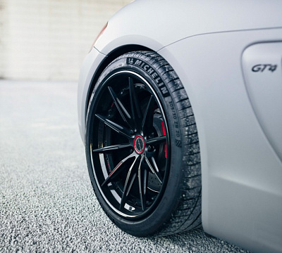 Фото дисков Brixton Forged R11-R на Porsche Cayman II