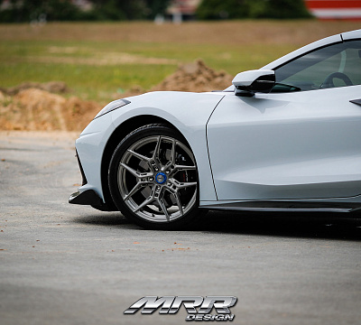 Фото дисков MRR NES SS-3 на Chevrolet Corvette C8