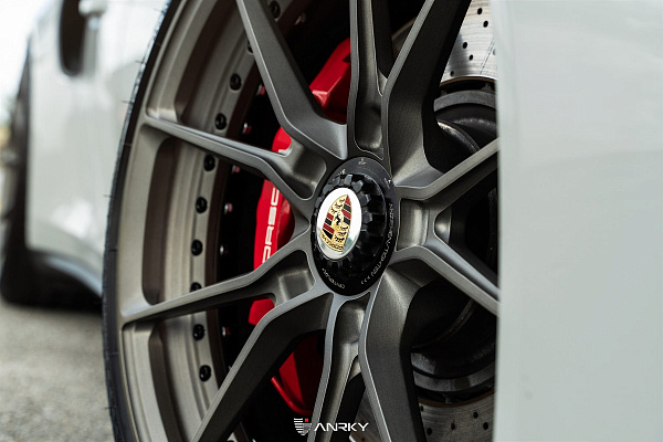 Фото дисков Anrky AN22 Сатиновый темный лак на Porsche 911 VII