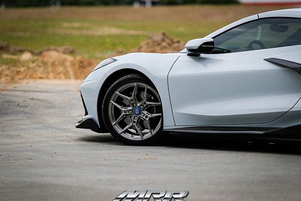 Фото дисков MRR NES SS-3 Глянцевый лак на Chevrolet Corvette C8
