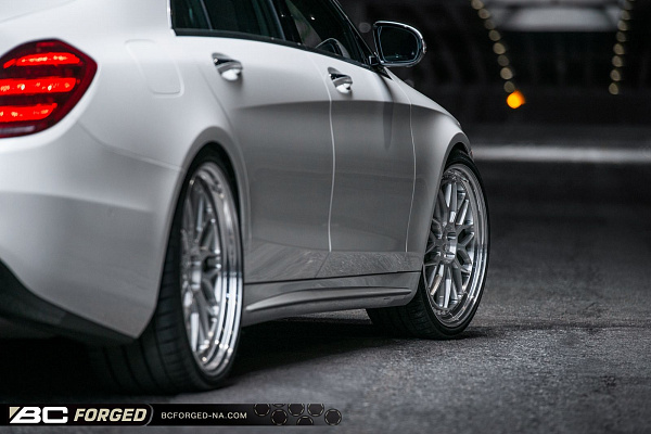 Фото дисков BC Forged LE81 // MLE81 Глянцевый лак на Mercedes-Benz S-Class (W222, C217)