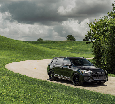 Фото дисков Vossen HF-8 на Audi Q7 (4M)