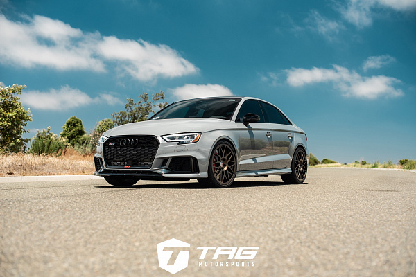 Фото дисков HRE 300M Сатиновая бронза на Audi A/S/RS 3 (8V)