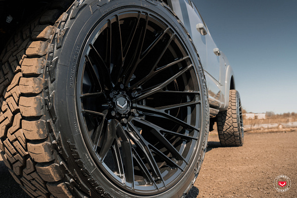 Фото дисков Vossen VFX-04 Черный глянец на Ford F-150 XIV