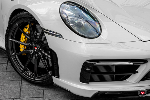 Фото дисков Vossen M-X2 Черный глянец на Porsche 911 VIII