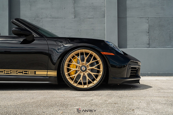 Фото дисков Anrky AN10 Сатиновое золото на Porsche 911 VIII