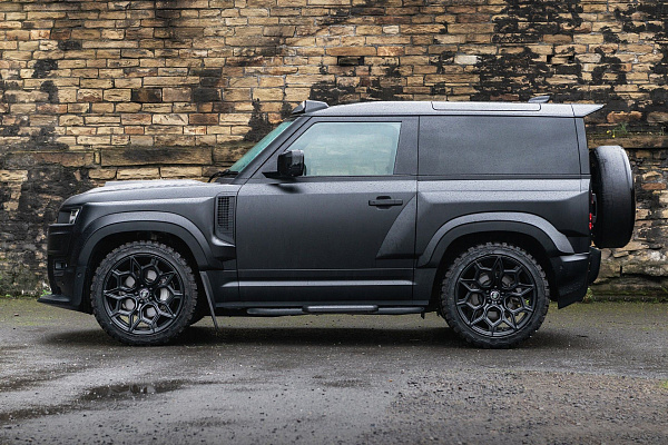 Фото дисков Kahn Type 57 RS Сатиновый графит на Land Rover Defender II