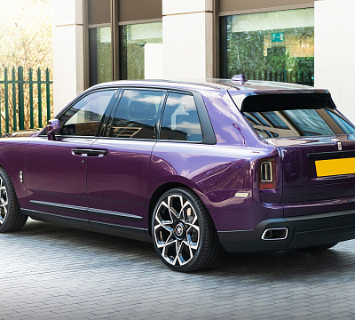 Фото дисков Kahn Type 55 RS на Rolls-Royce Cullinan