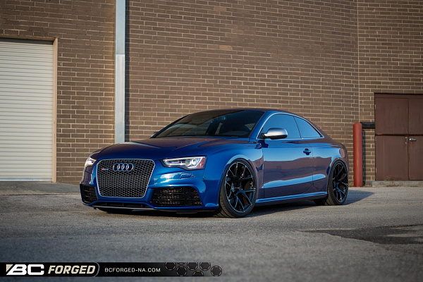 Фото дисков BC Forged RZ05 Черный глянец на Audi A/S/RS 5 (8T)