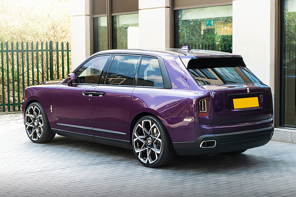 Фото дисков Kahn Type 55 RS Алмазная проточка на Rolls-Royce Cullinan