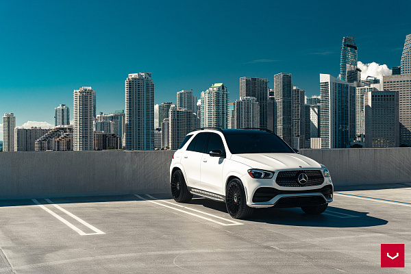 Фото дисков Vossen HF-8 Черный глянец на Mercedes-Benz GLE II