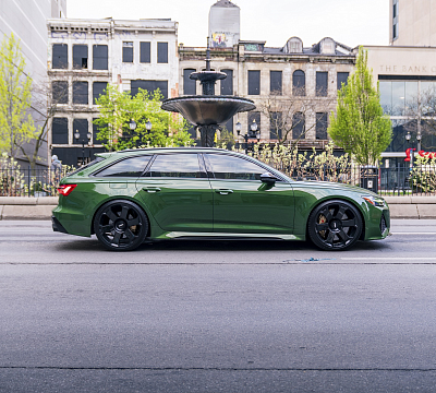 Фото дисков Rotiform AVS на Audi A/RS 6 (C8)