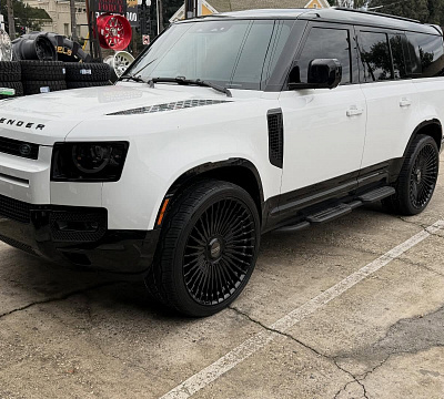 Фото дисков Giovanna Tulum на Land Rover Defender II