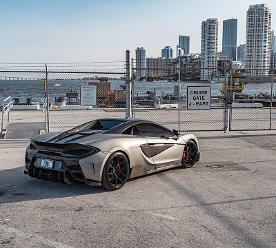 Фото дисков Vossen S21-01 на McLaren 570S