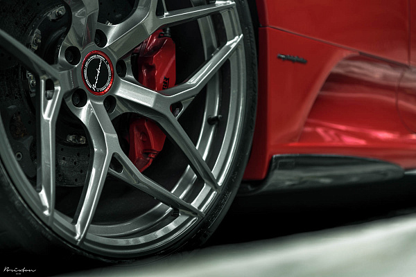 Фото дисков Brixton Forged PF5 Сатиновый графит на Ferrari F430