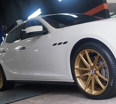 Фото дисков HRE P104 на Maserati Ghibli