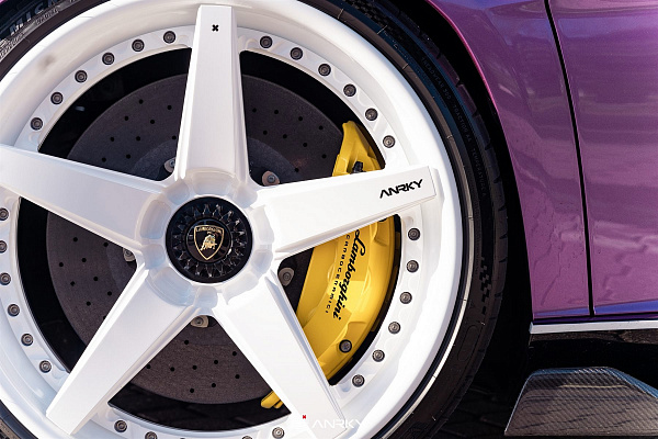 Lamborghini LP780-4