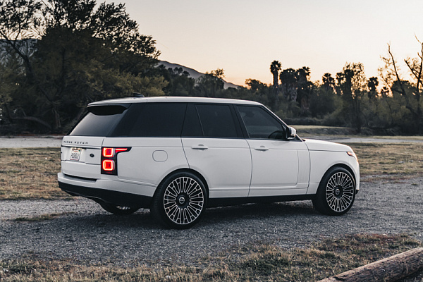 Фото дисков Brixton Forged LX01 Алмазная проточка на Range Rover IV