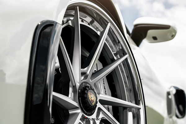 Фото дисков Anrky AN33 Сатиновый лак на Porsche 911 VIII